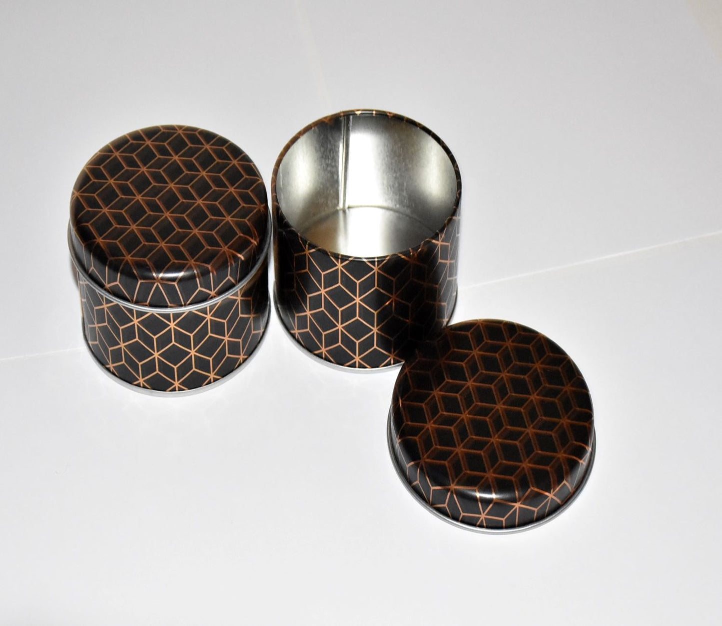 Metalen blikjes/doosjes met gouden patronen 2x